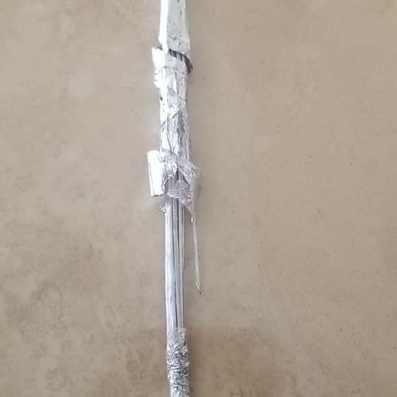 Purple Glass Flower Strand - Picture 5 of 6